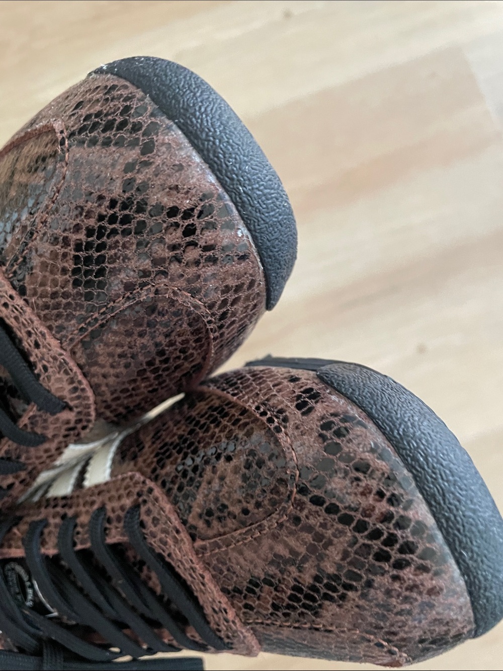 adidas. SL72 OG - Picture 7 of 14